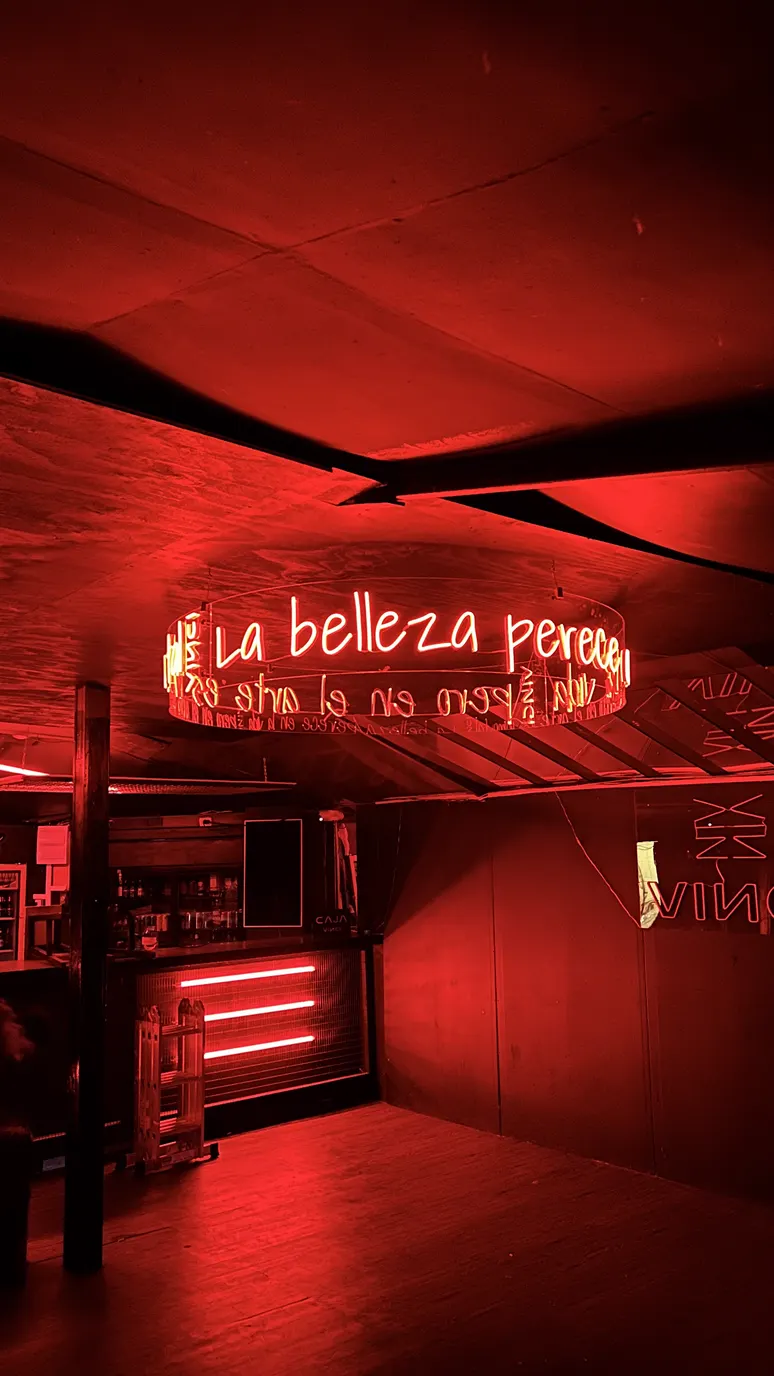 NEÓN PERSONALIZADO — obra 7 de 25